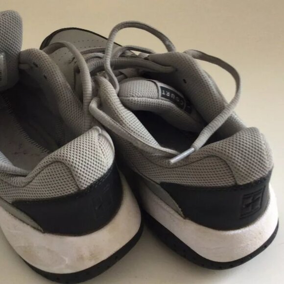 Boys' Shoes Nike 5.5Y - Picture 2 of 7